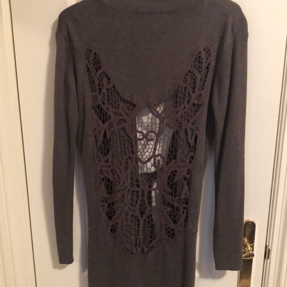 Statement sweater! - Picture 3 of 7